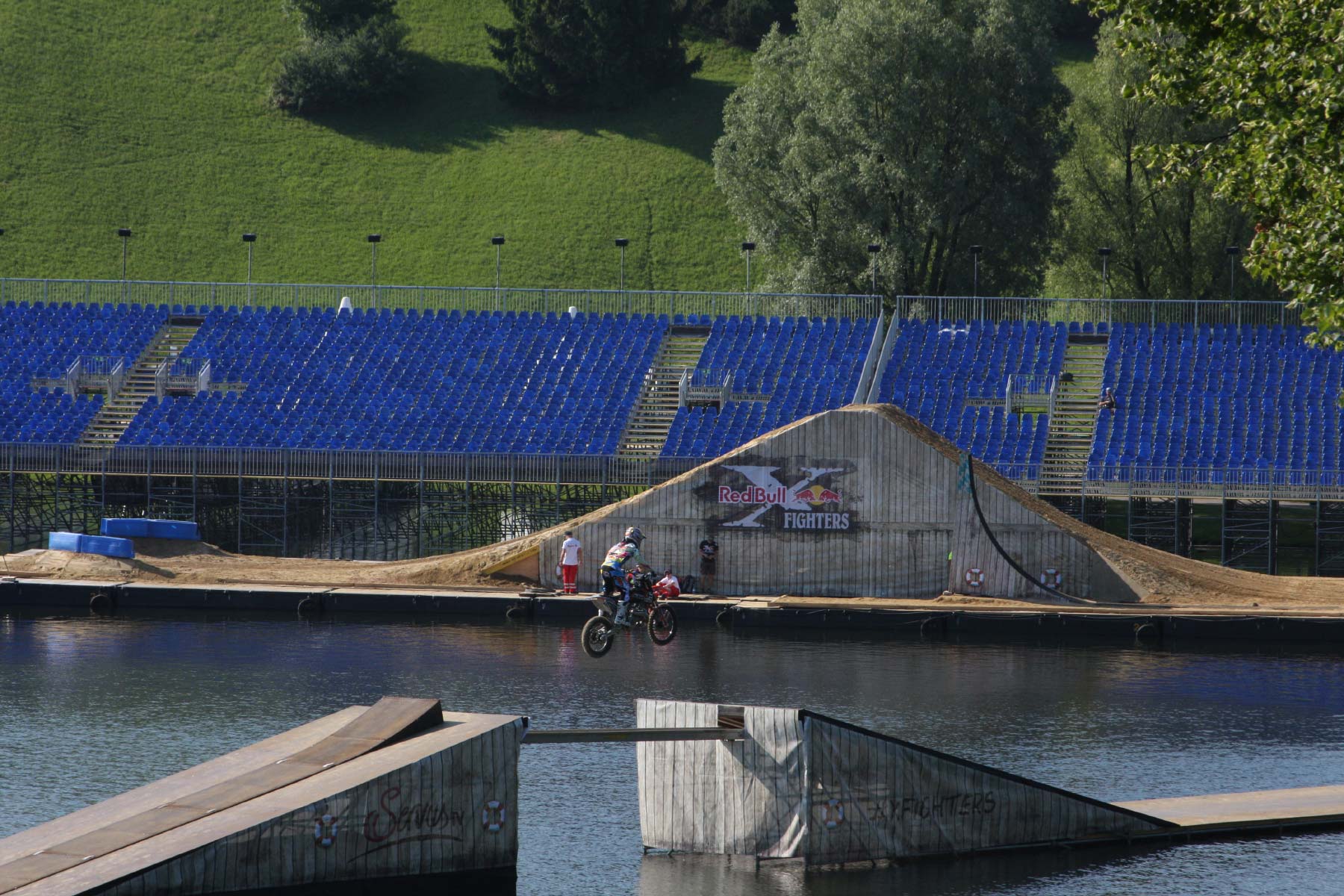Bender Tribünen, Bühnen und Stadien für Sport Veranstaltungen Events542